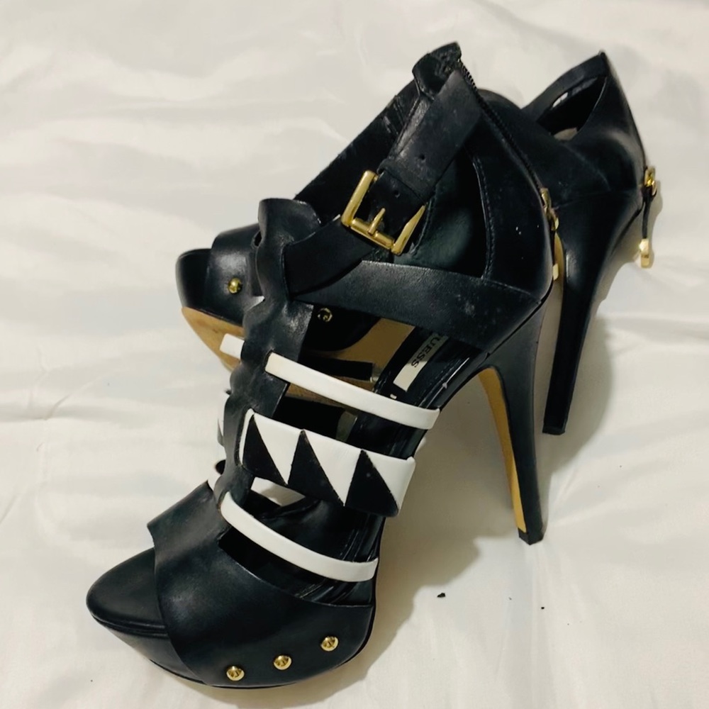 Guess Black and White Heels